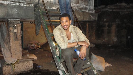 Фото - Мизинга Мвинга: 562x316 / 40 Кб