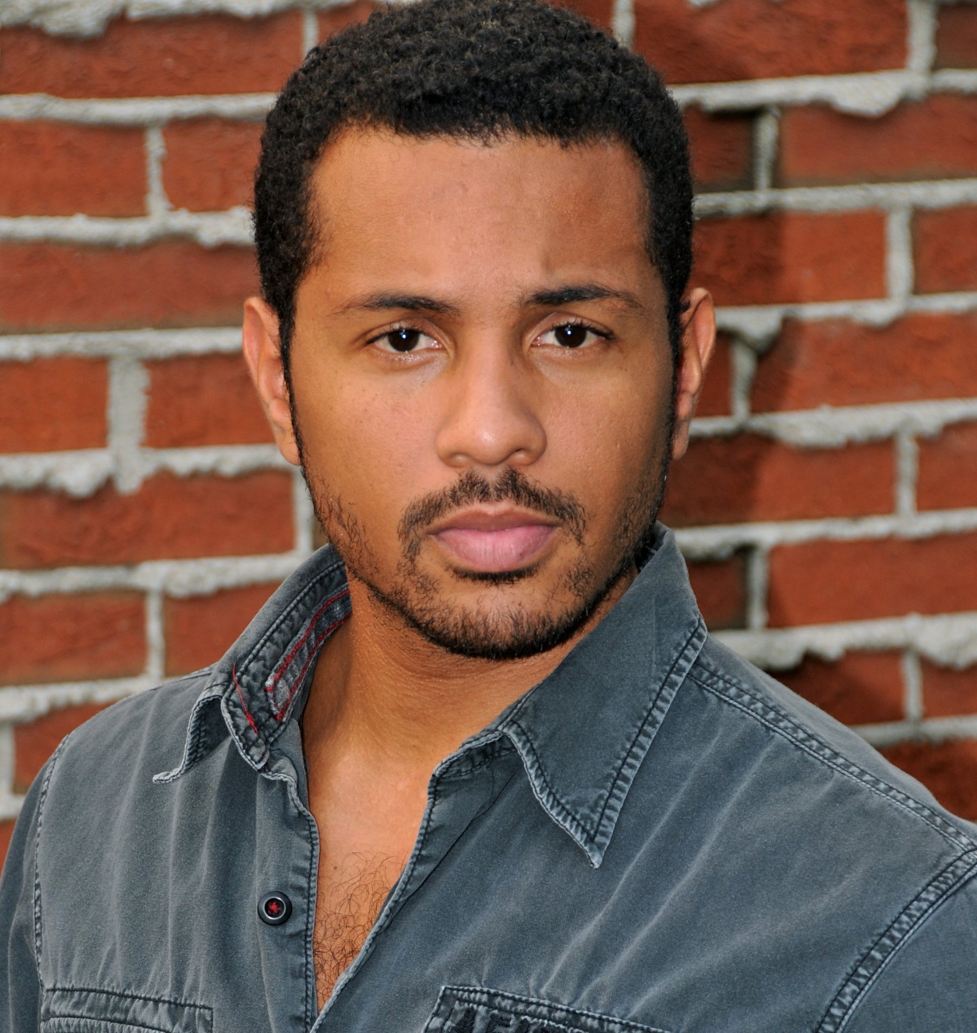 Фото - Мизинга Мвинга: 1936x2048 / 588 Кб