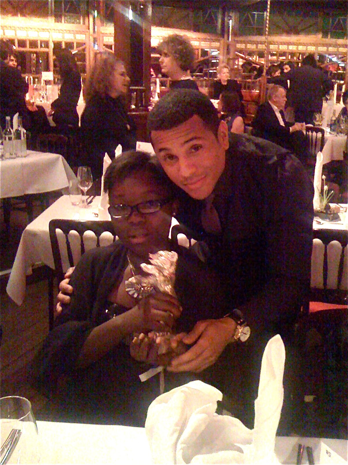 Фото - Мизинга Мвинга: 1200x1600 / 409 Кб