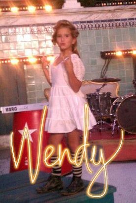 Фото - Даймонд Николь Ландин: 277x413 / 31 Кб