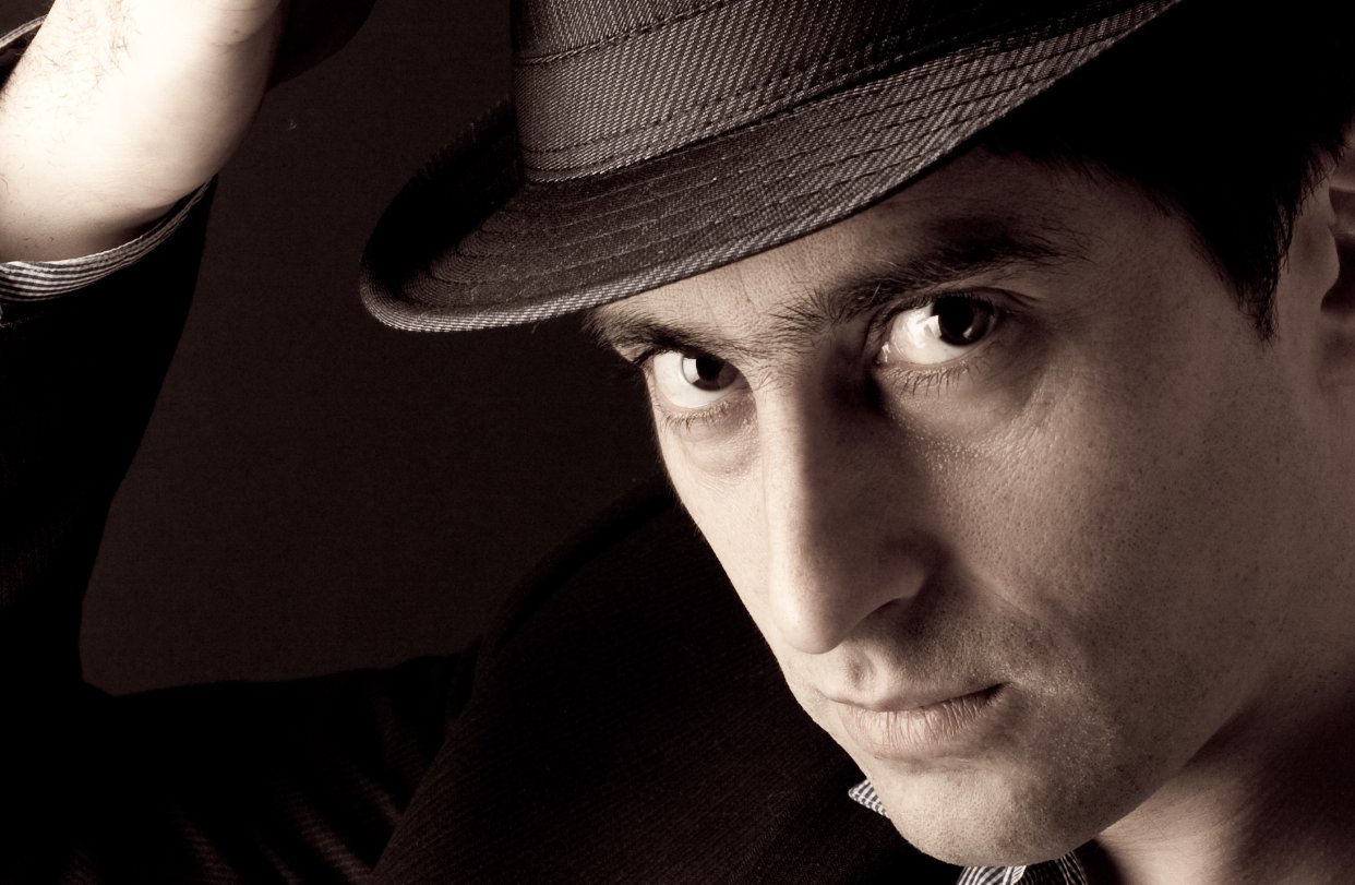 Фото - Флориан Запра: 1242x811 / 144 Кб