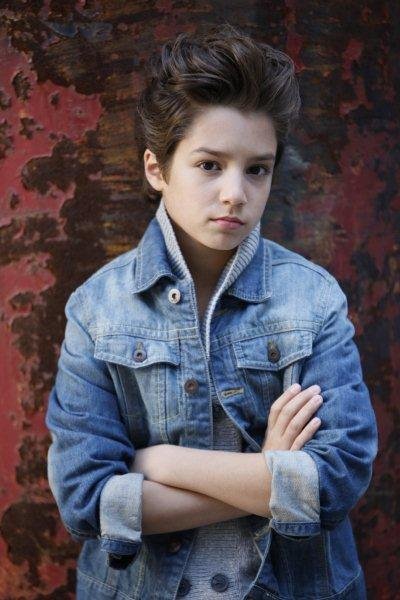 Фото - Даниэль Дивенере: 400x600 / 49 Кб