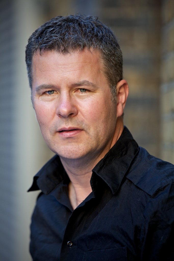 Фото - Аластер Томсон Миллс: 683x1024 / 87 Кб