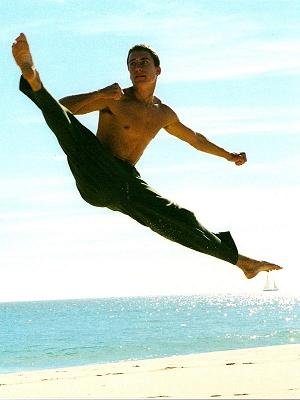 Фото - Пол Филип Кларк: 300x400 / 18 Кб