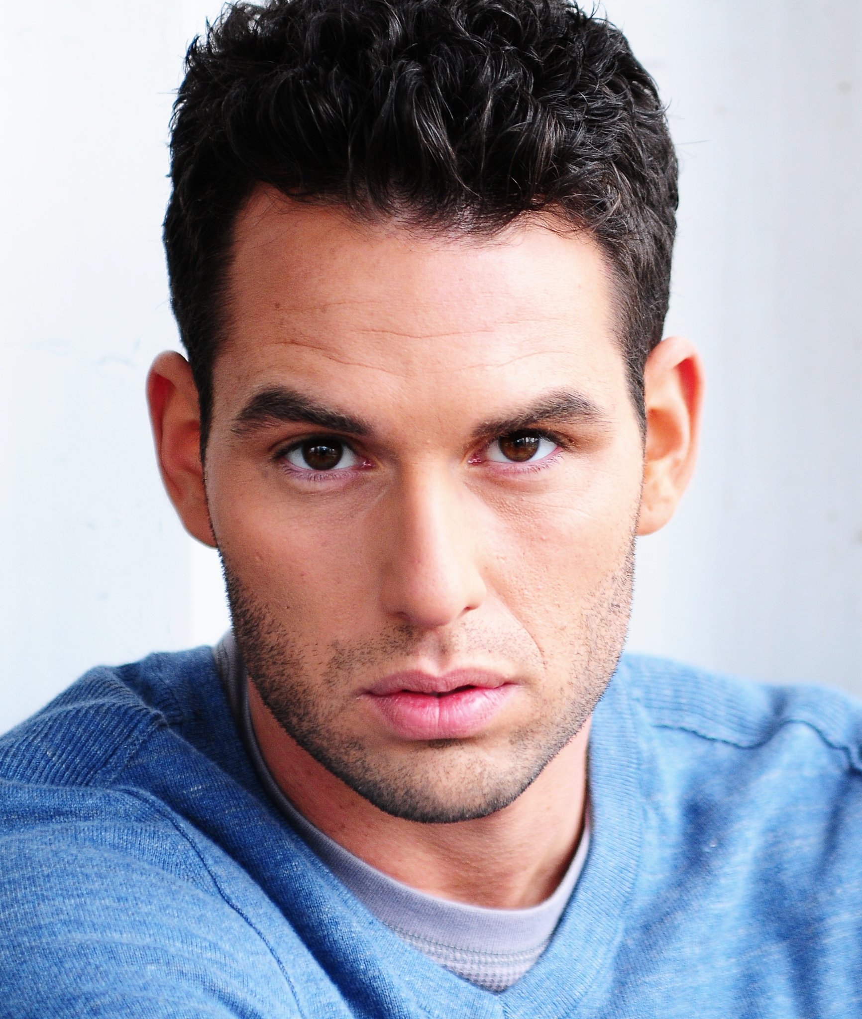 Фото - Тайлер Куртад: 1732x2048 / 521 Кб