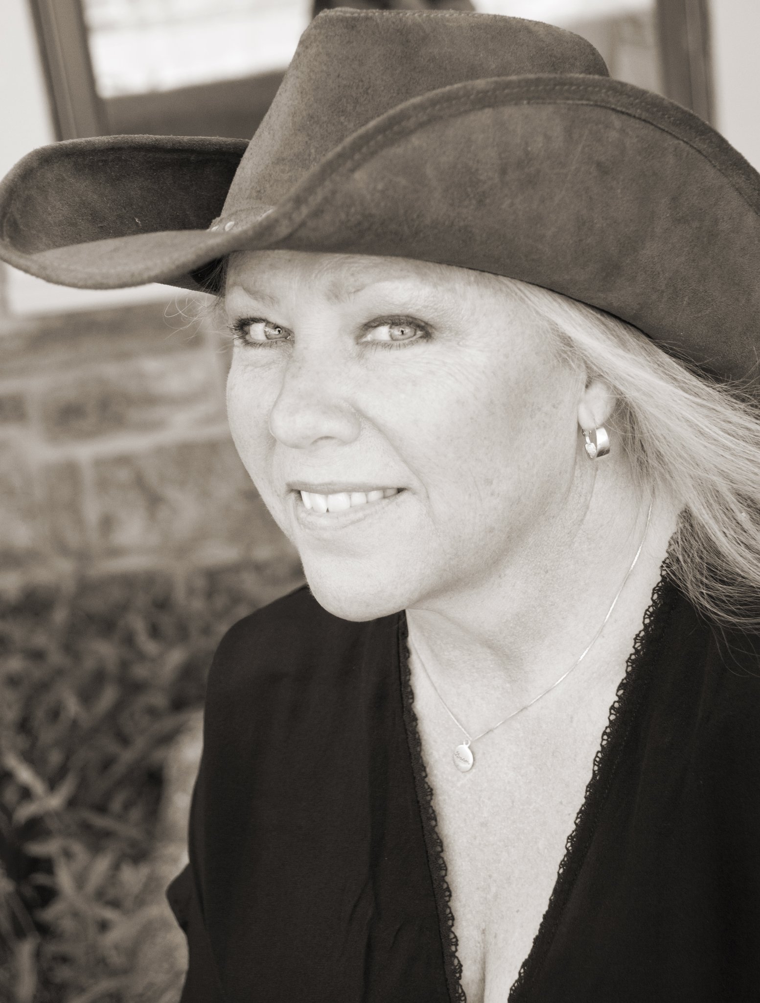 Фото - Дэбора Ли Дуглас: 1553x2048 / 400 Кб