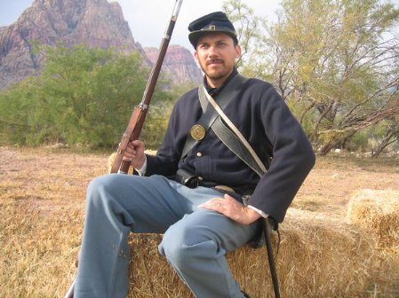 Фото - Кеони Эверингтон: 449x336 / 46 Кб