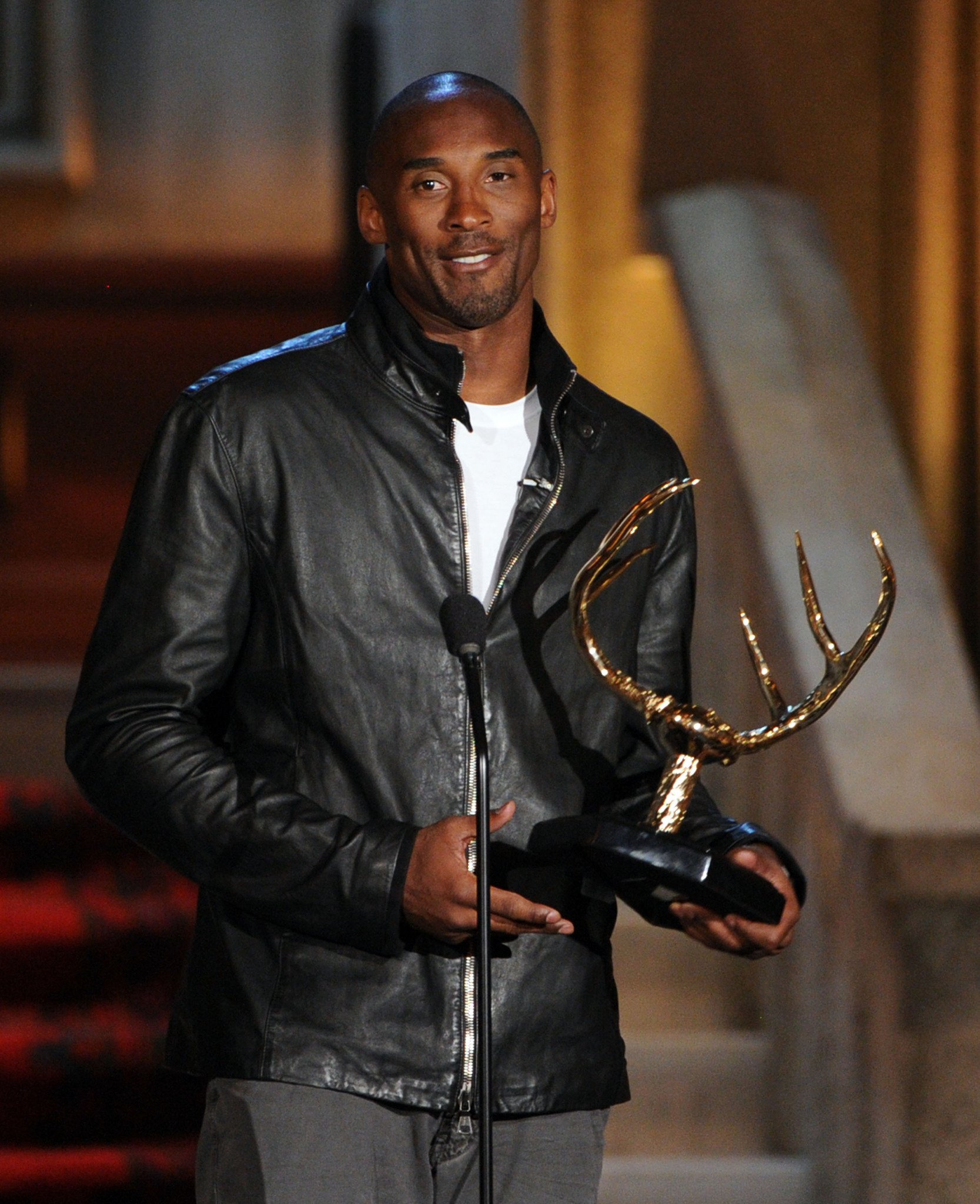 Фото - Коби Брайант: 1667x2048 / 504 Кб