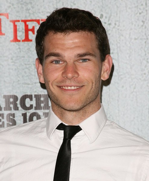 Фото - Джош Хелман: 494x600 / 50 Кб