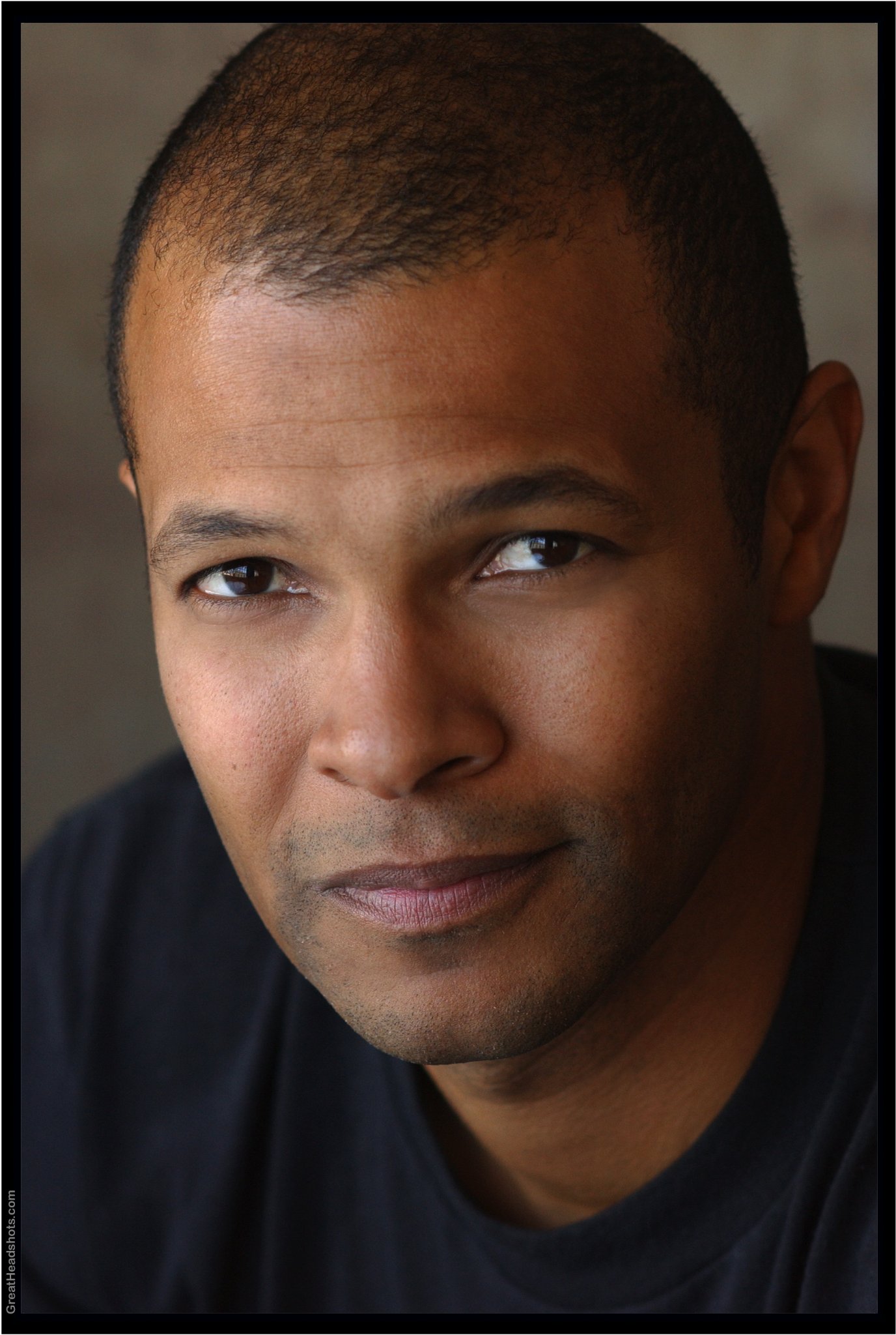 Фото - Гарон Грисби: 1376x2048 / 299 Кб