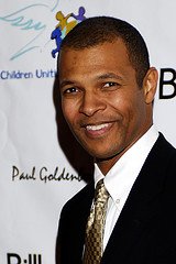 Фото - Гарон Грисби: 160x240 / 11 Кб