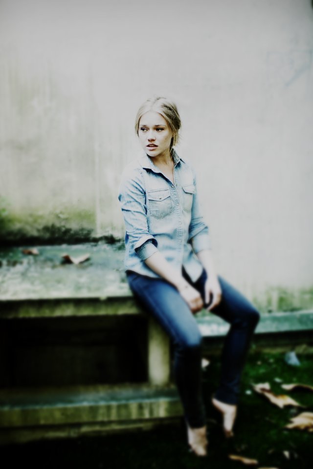 Фото - Джемайма Уэст: 640x960 / 48 Кб