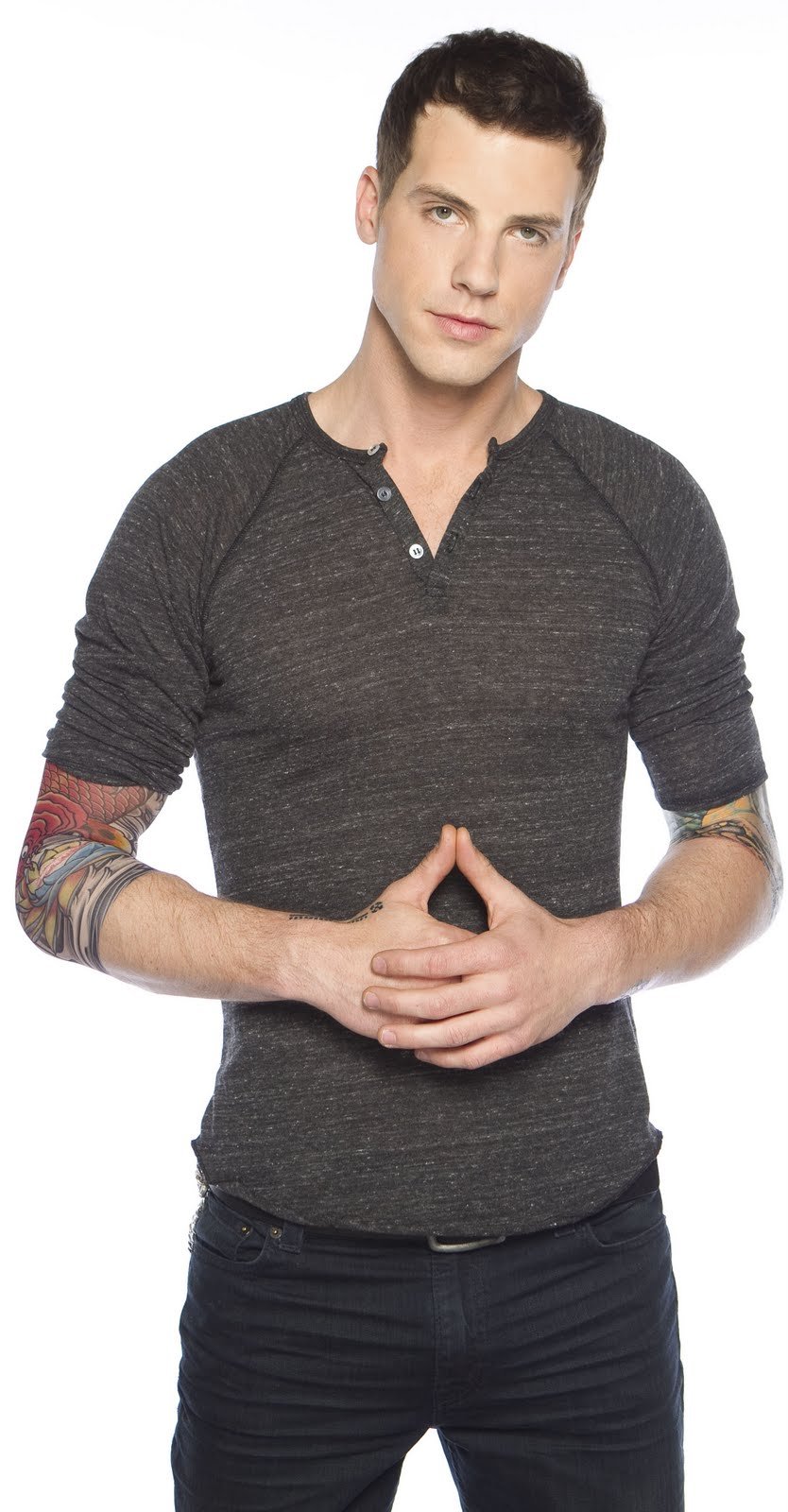 Фото - Тики Джонс: 834x1600 / 172 Кб