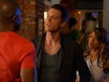 Фото - Тики Джонс: 225x169 / 9 Кб