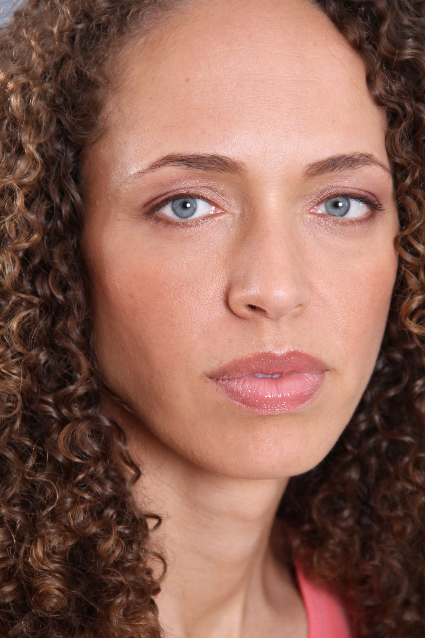 Фото - Фаншен Кокс: 1365x2048 / 367 Кб