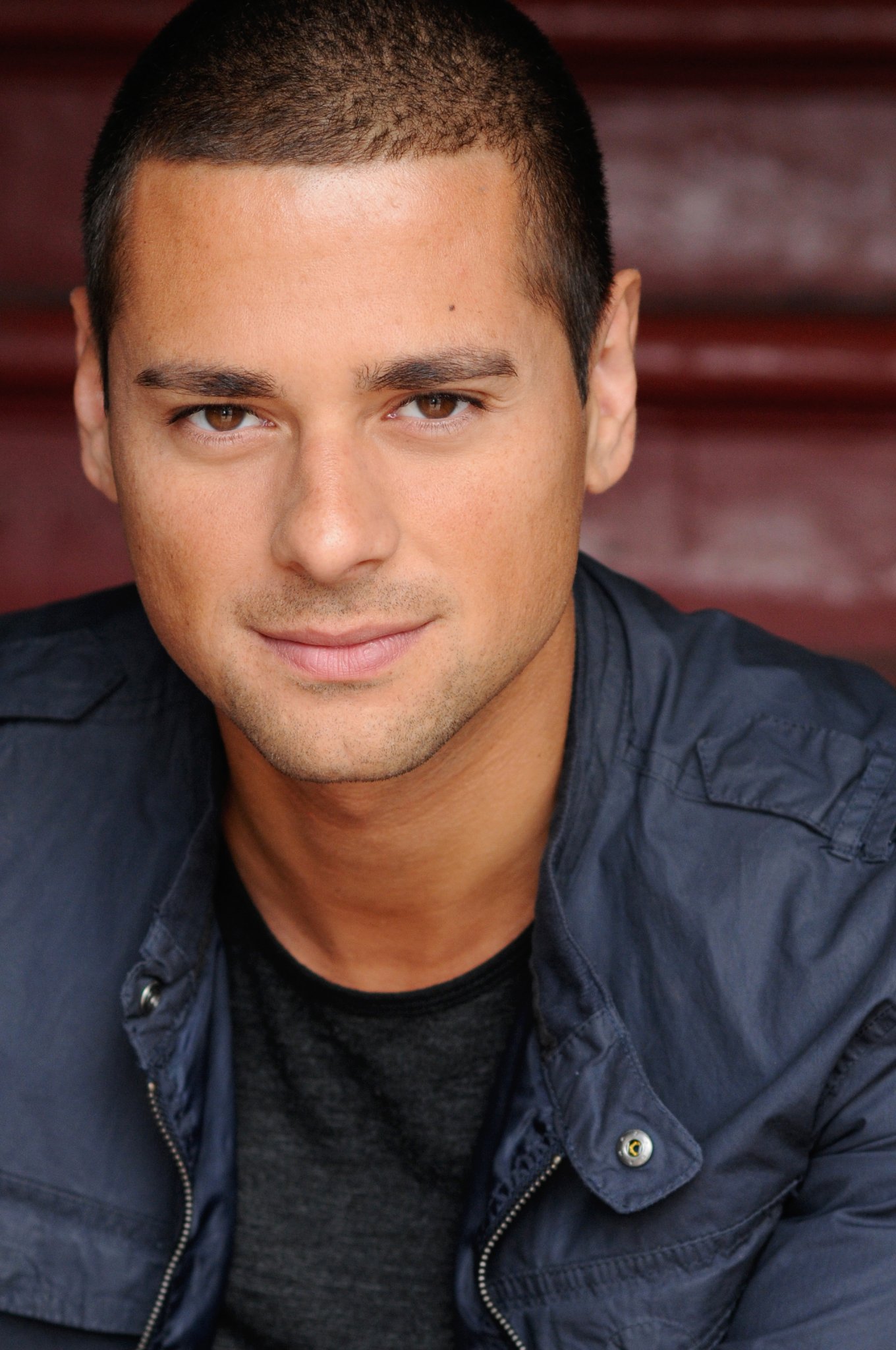 Фото - Дж.Р. Рамирез: 1360x2048 / 342 Кб