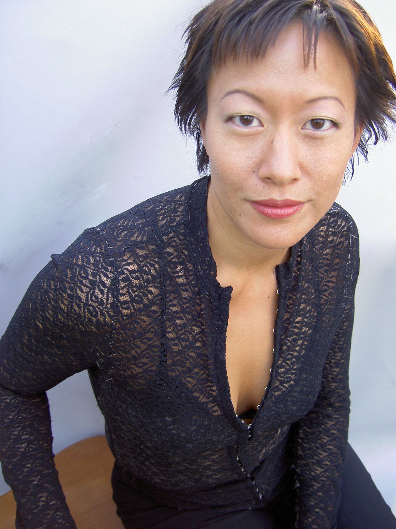 Фото - Грэйс Роу: 1536x2048 / 422 Кб