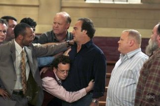 Фото - Терранс Кристофер Джонс: 323x215 / 17 Кб