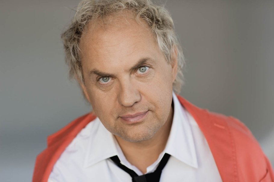 Фото - Уве Охсенкнехт: 910x607 / 50 Кб