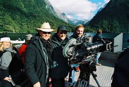 Фото - Джон Тун: 432x292 / 39 Кб