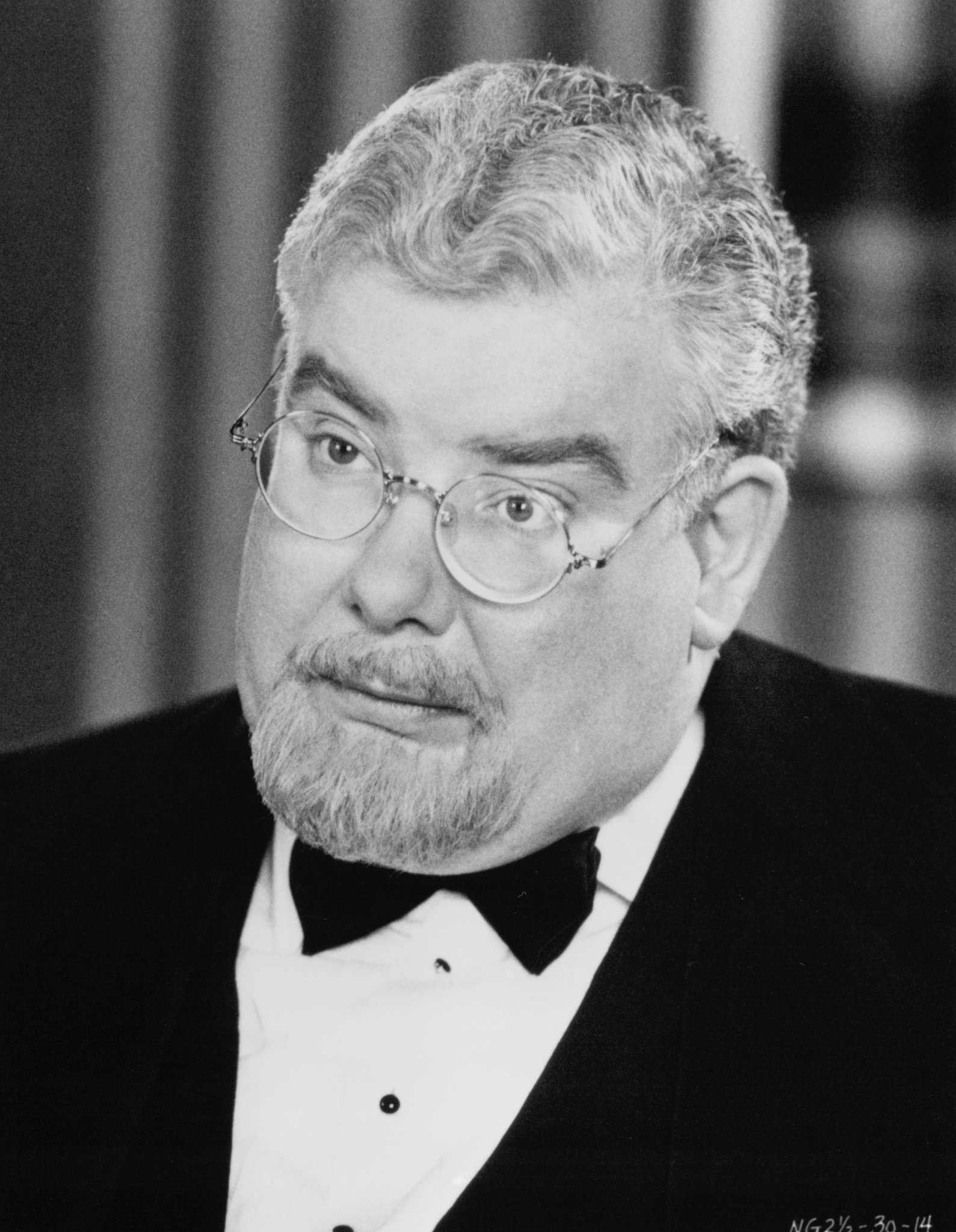 Фото - Ричард Гриффитс: 1589x2048 / 404 Кб