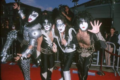 Фото - Питер Крисс: 400x266 / 30 Кб