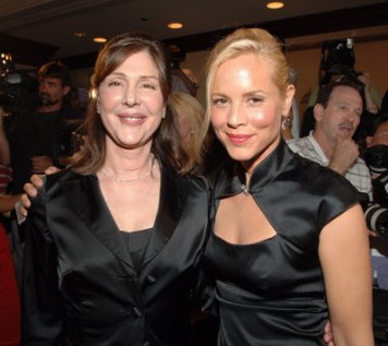 Фото - Лорен Шулер Доннер: 356x317 / 23 Кб