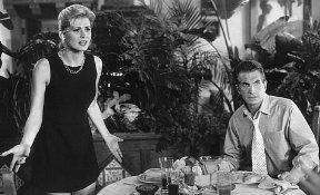 Фото - Кристи Суонсон: 288x175 / 18 Кб