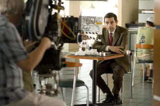 Фото - Роуэн Эткинсон: 323x215 / 20 Кб