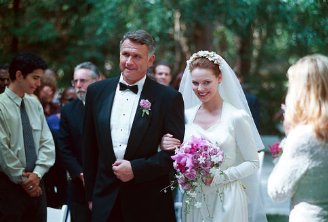 Фото - Кэтрин Хайгл: 328x222 / 20 Кб