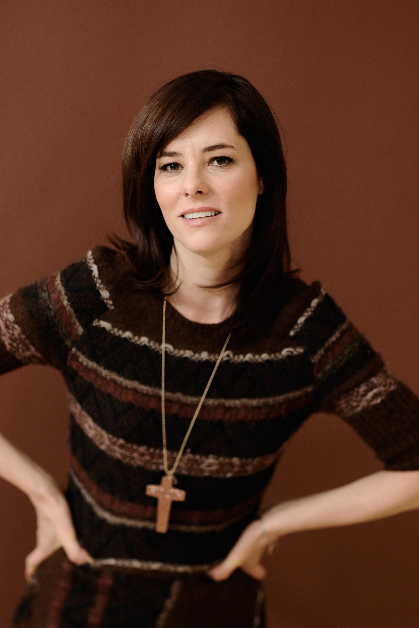 Фото - Паркер Поузи: 1366x2048 / 290 Кб