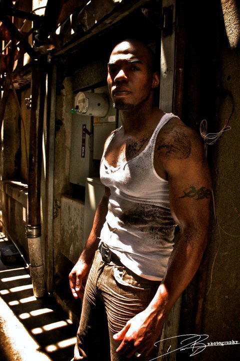 Фото - Шон Грант: 480x720 / 82 Кб