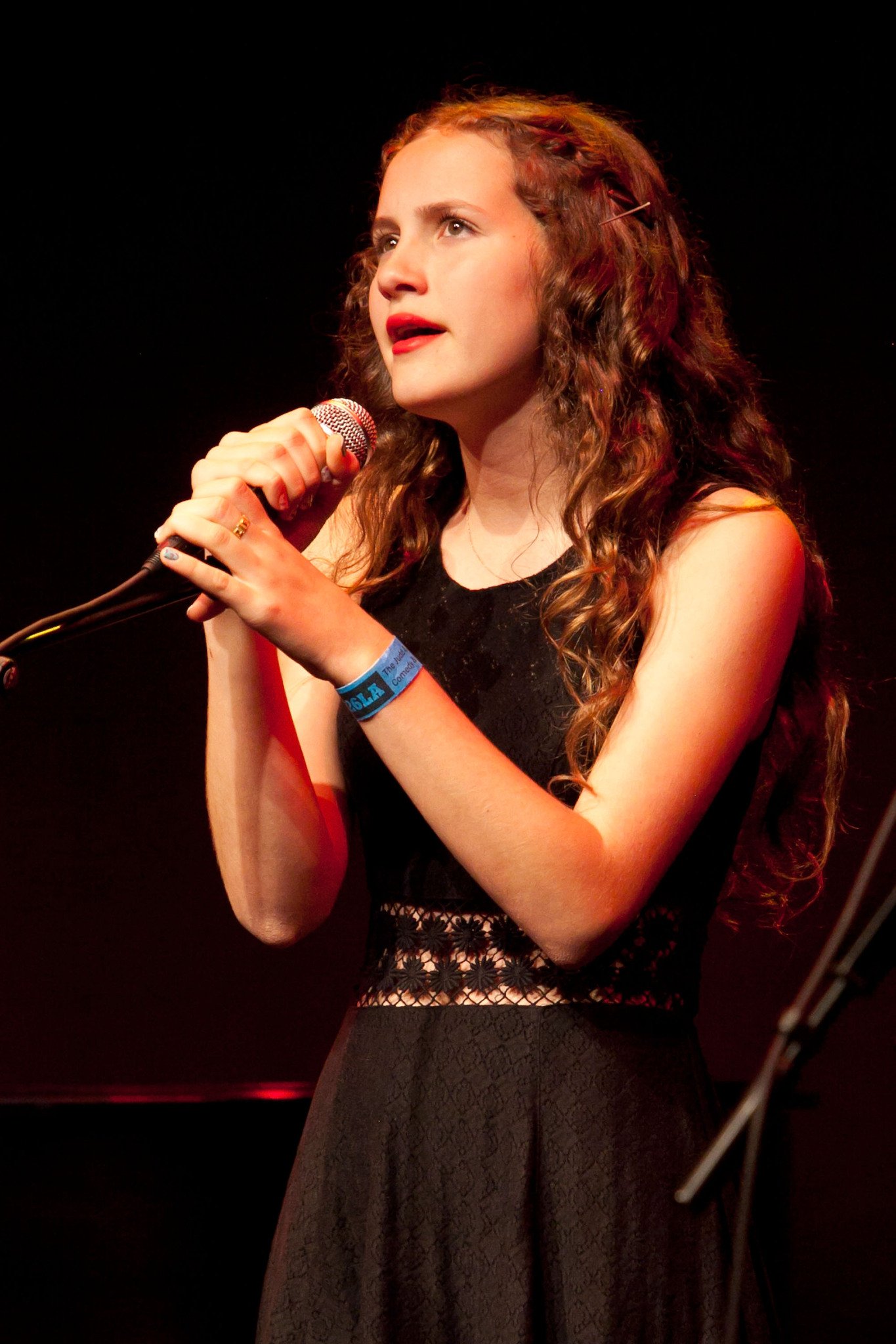 Фото - Мод Апатоу: 1365x2048 / 316 Кб