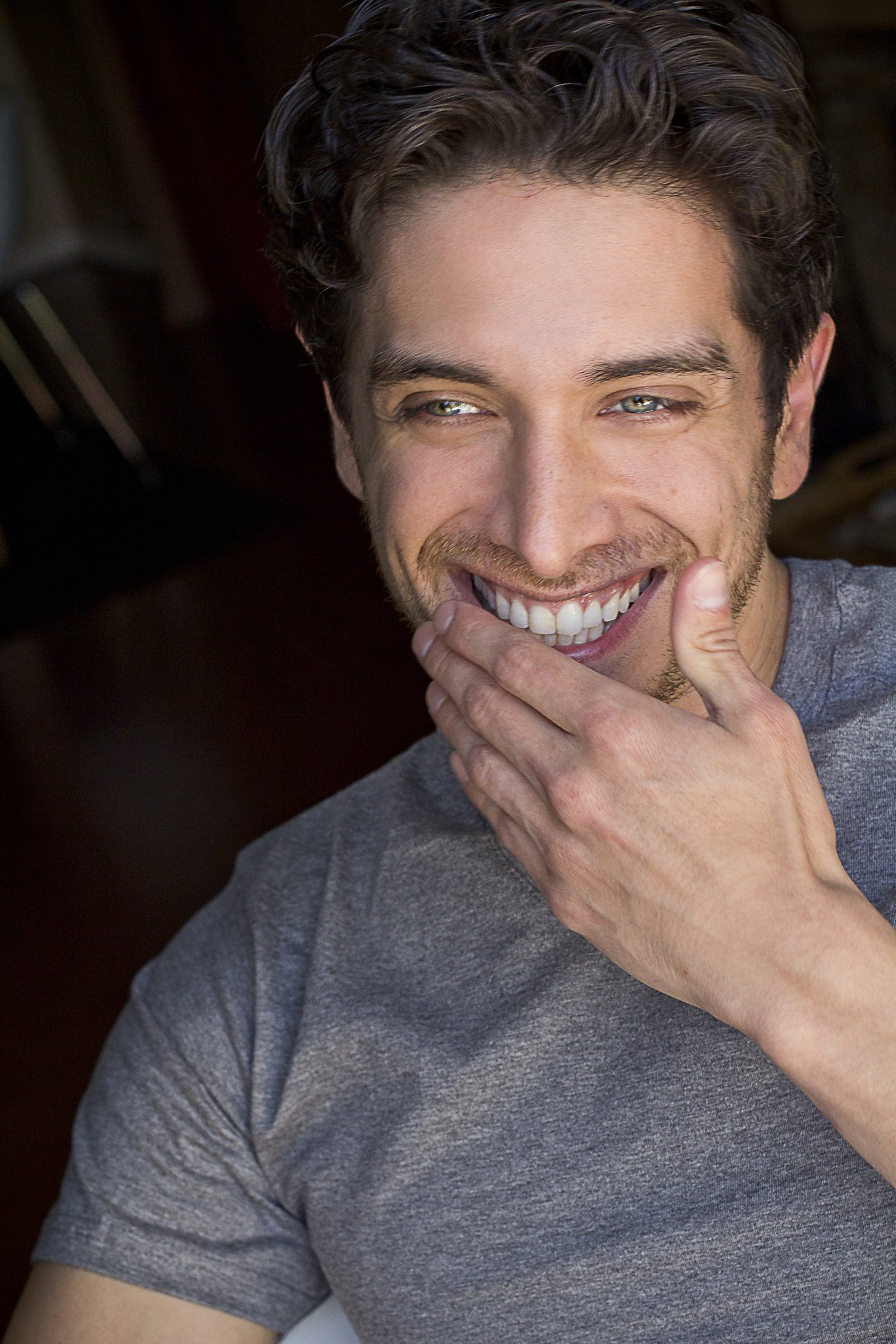 Фото - Джошуа Китон: 1366x2048 / 471 Кб