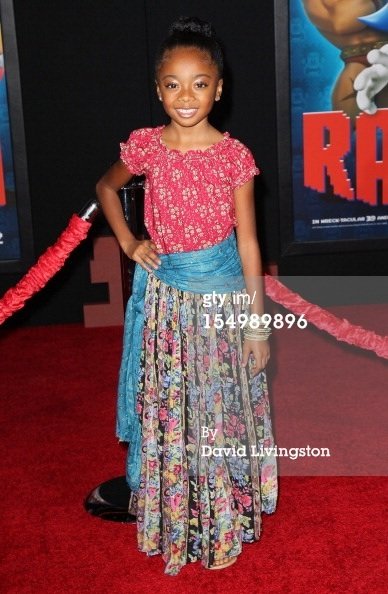 Фото - Скай Джексон: 388x594 / 57 Кб