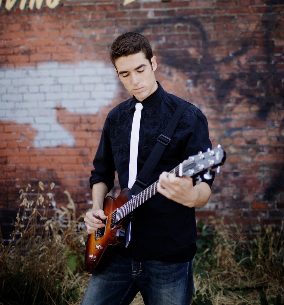 Фото - Майкл Томас Мур: 997x1070 / 175 Кб