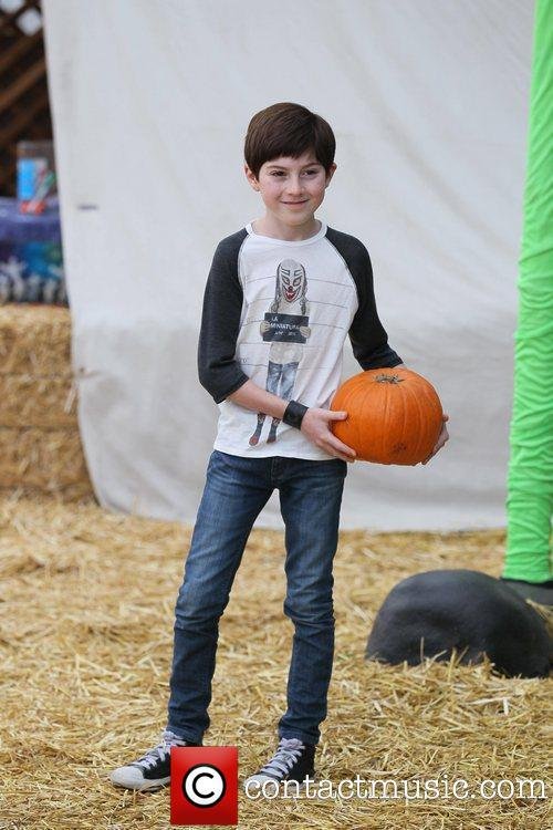 Фото - Мэйсон Кук: 500x750 / 73 Кб