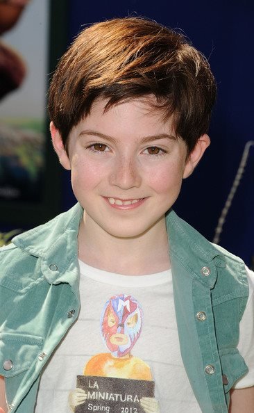 Фото - Мэйсон Кук: 366x594 / 49 Кб