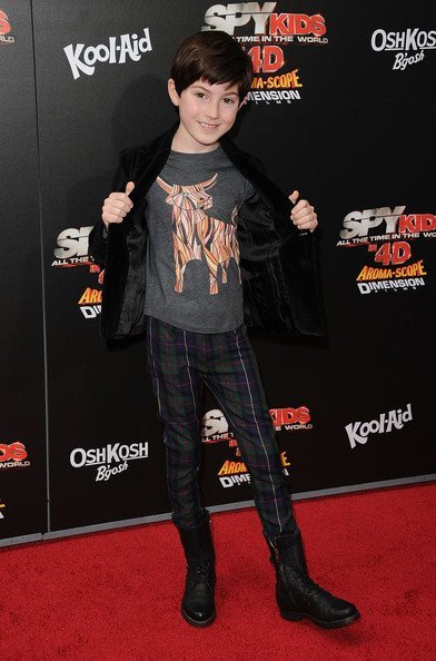 Фото - Мэйсон Кук: 392x594 / 52 Кб