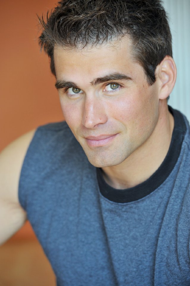 Фото - Филип Иванов: 640x962 / 82 Кб