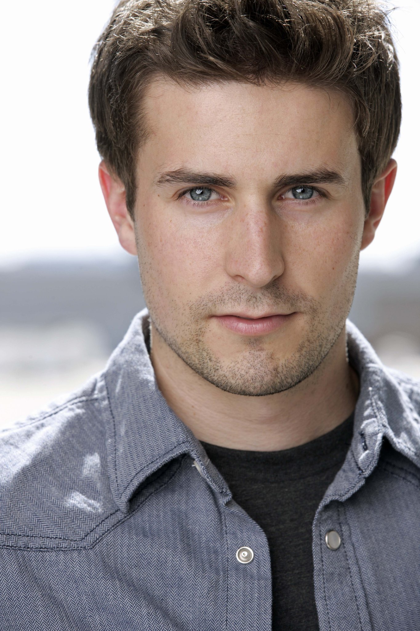 Фото - Тайлер Лэнгдон: 1365x2048 / 460 Кб