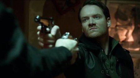 Фото - Брайан Сазерленд: 450x253 / 14 Кб