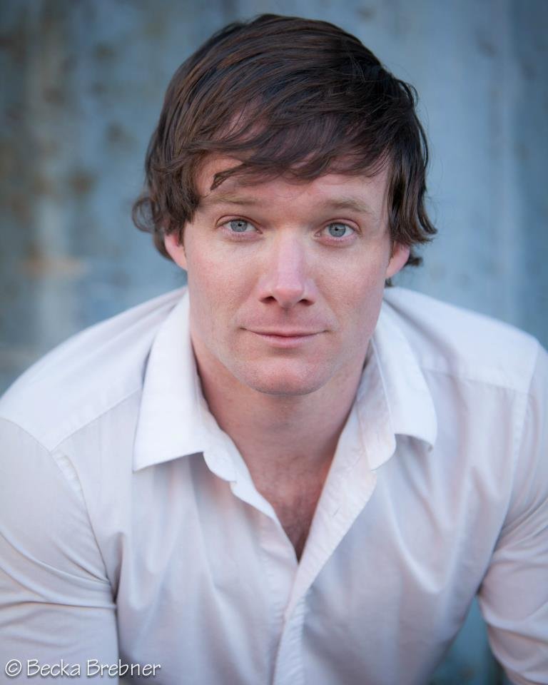 Фото - Брайан Сазерленд: 768x960 / 60 Кб