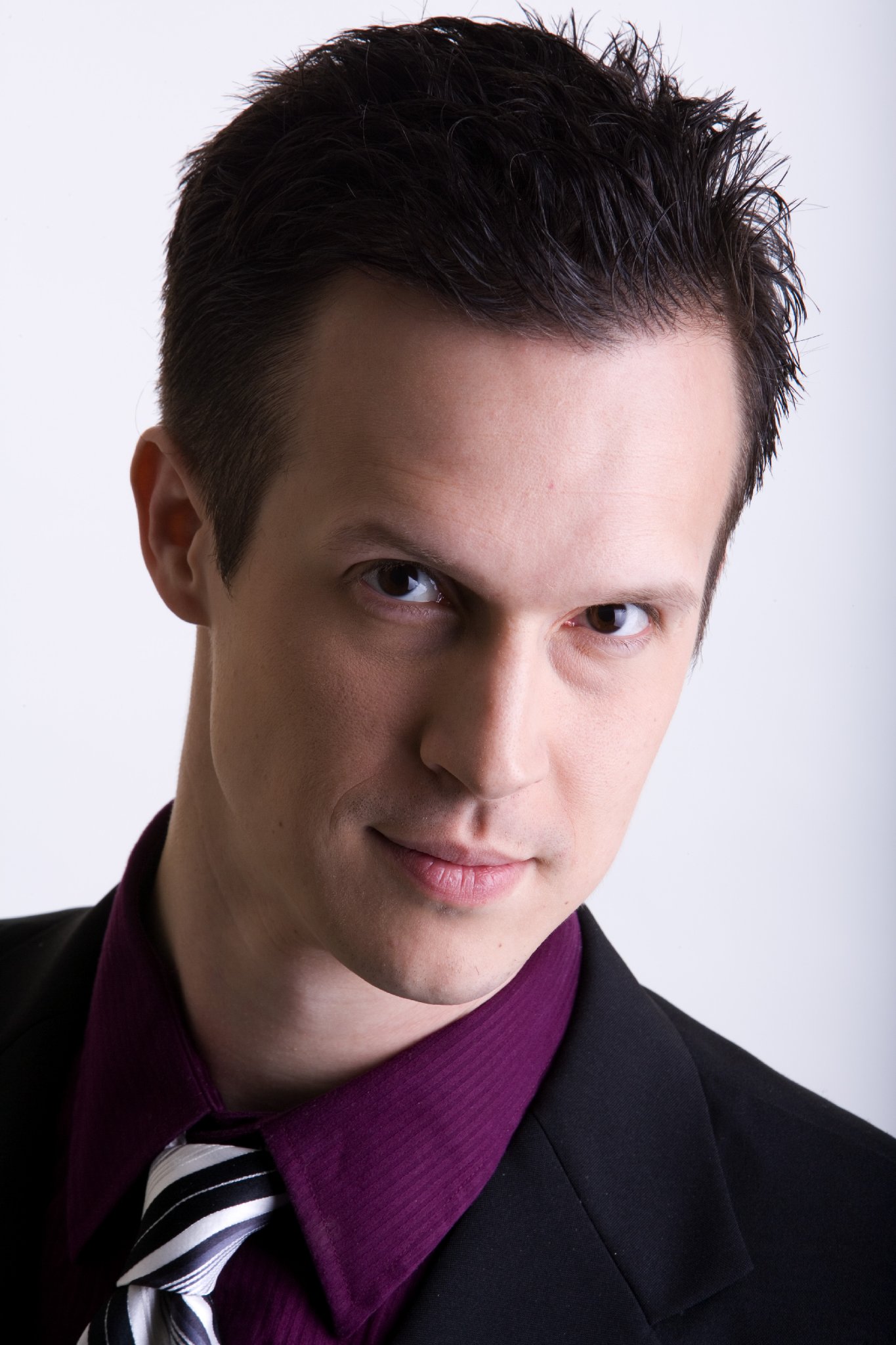 Фото - Гидеон Ходж: 1365x2048 / 298 Кб