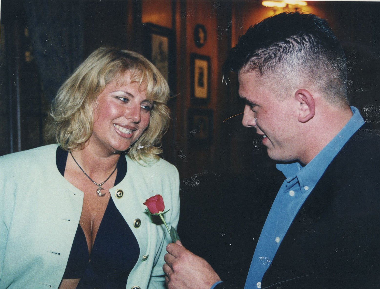 Фото - Джун Смит: 1557x1184 / 267 Кб