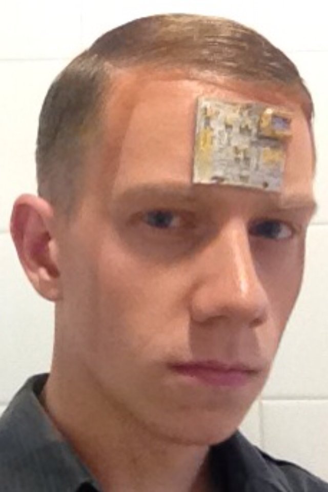 Фото - Сэм Крид: 640x960 / 50 Кб