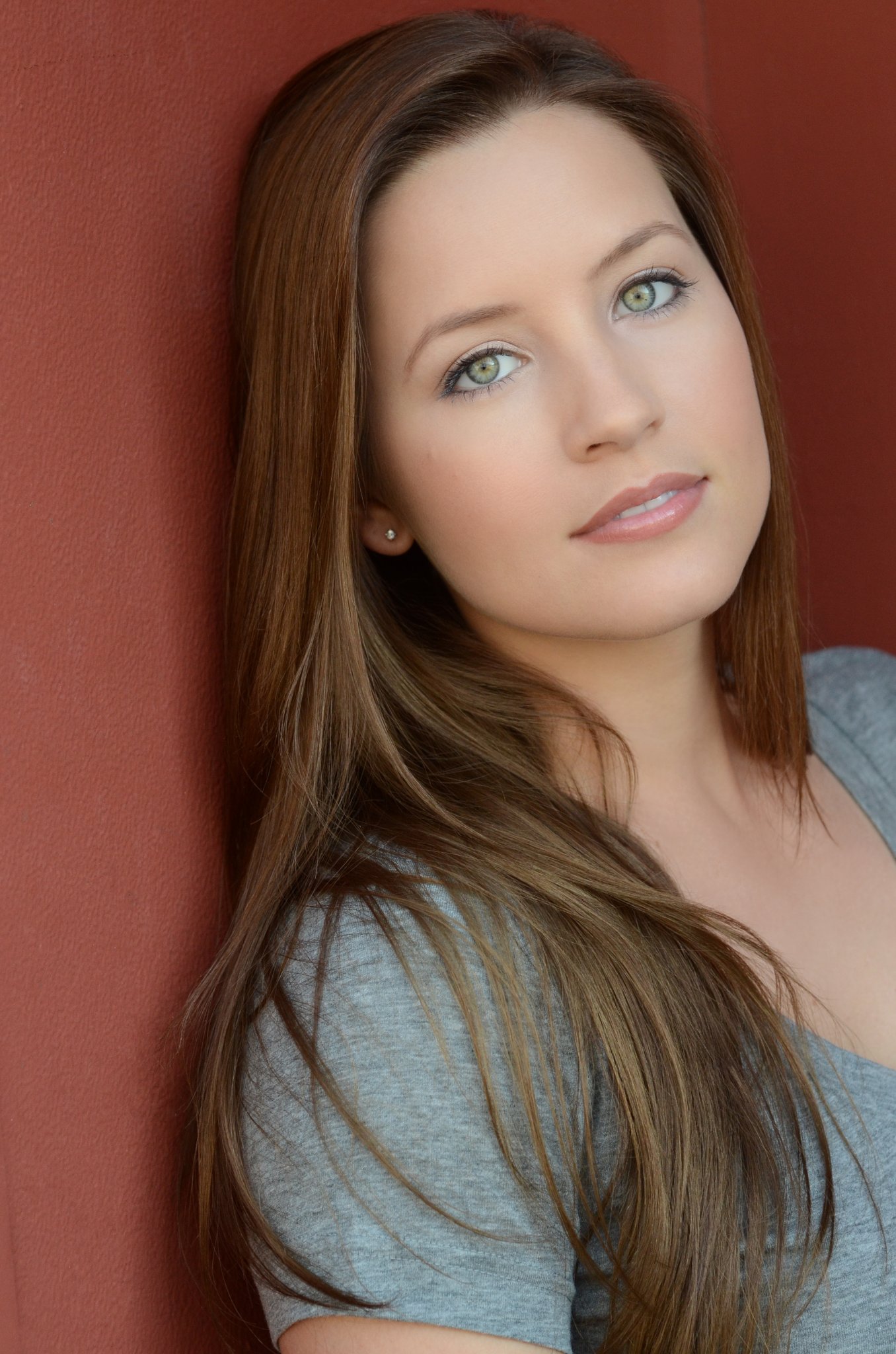 Фото - Эшли Уайт: 1356x2048 / 413 Кб