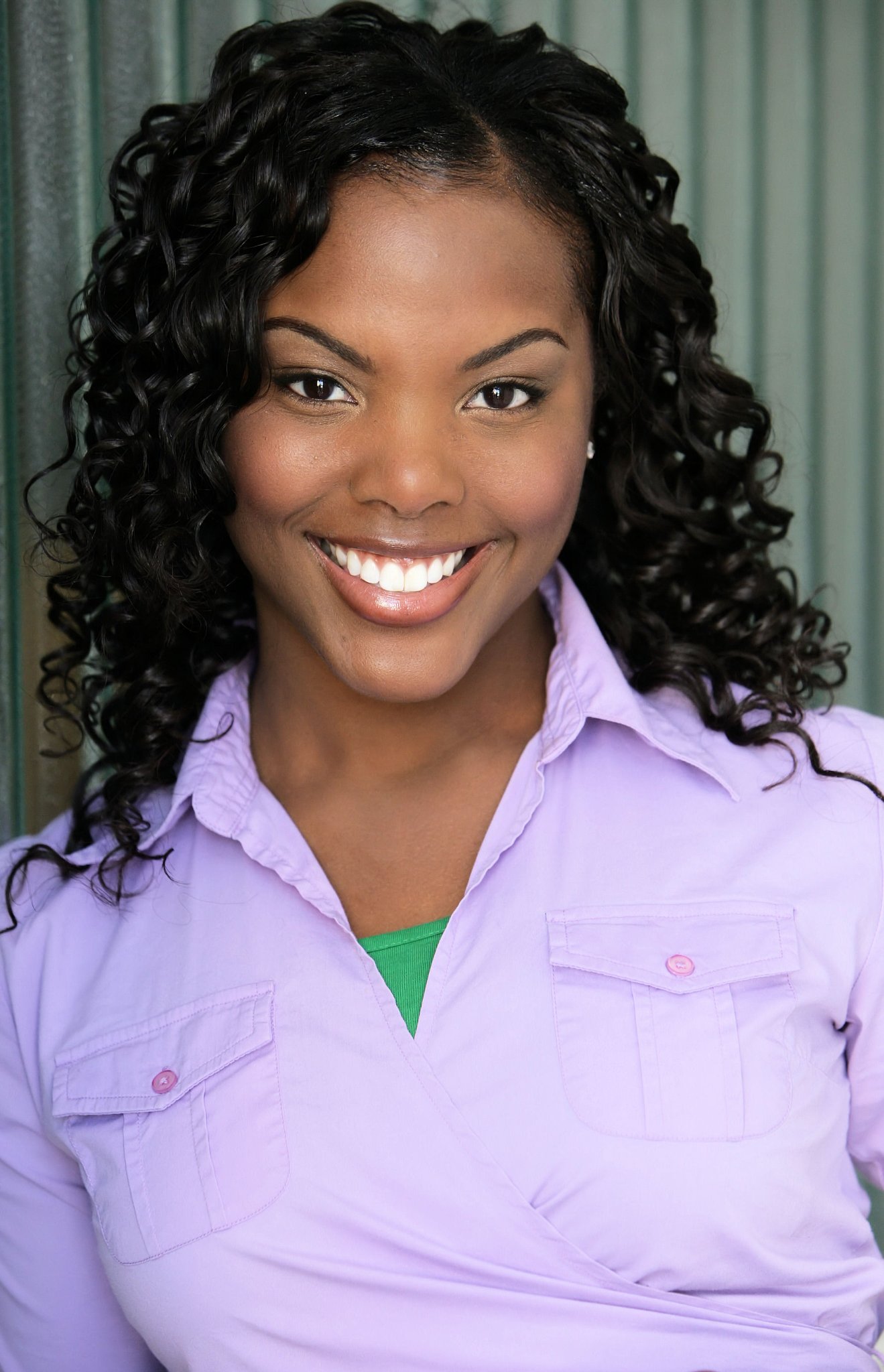 Фото - Эрика Митчелл: 1319x2048 / 296 Кб