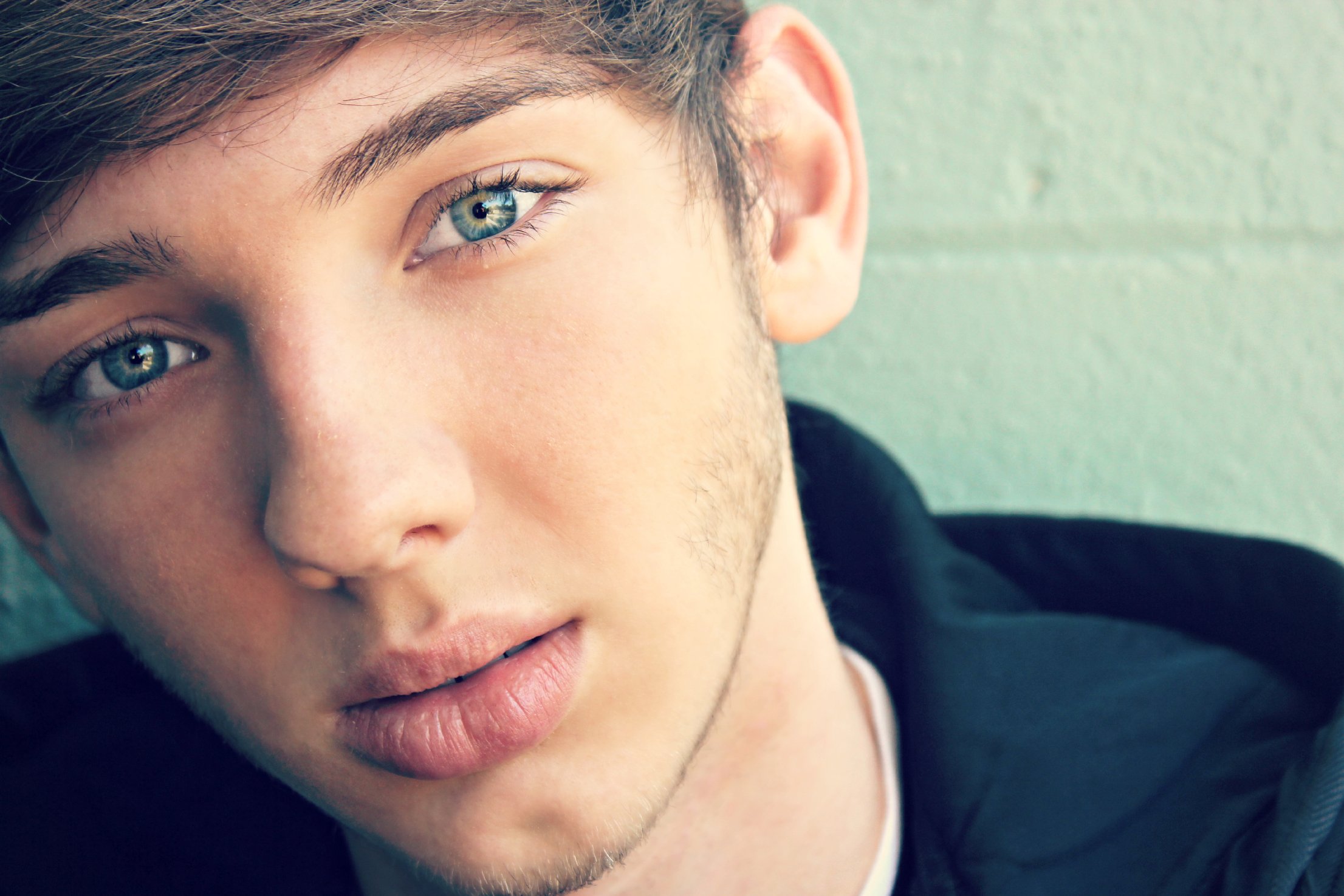 Фото - Джеррад Винович: 2212x1475 / 322 Кб