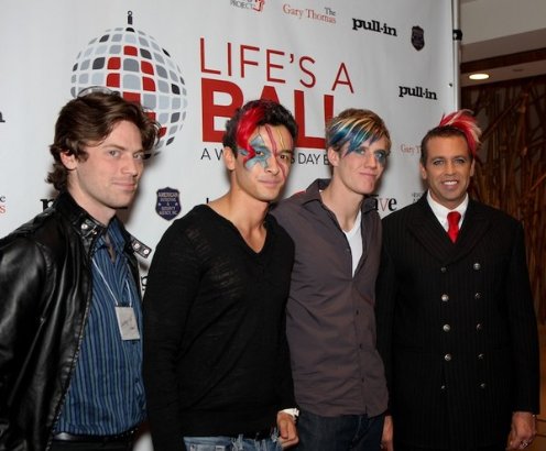 Фото - Майкл Бауэр: 496x410 / 40 Кб